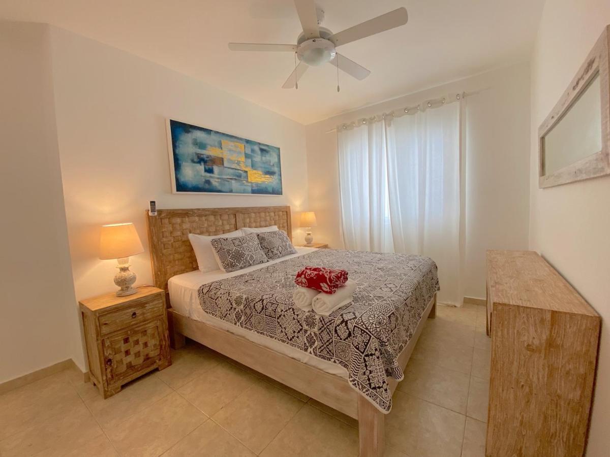 Los Corales Villas And Suites - Beach Club, Spa, Restaurants Punta Cana Eksteriør billede